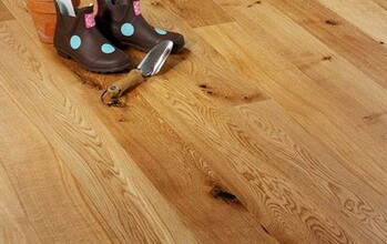  Floorboard lacquered